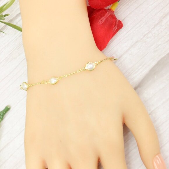 "Trendy Handmade Bracelet – A Thoughtful Gift for Girls & Women | UNVRC1107 - Picture 6 of 10